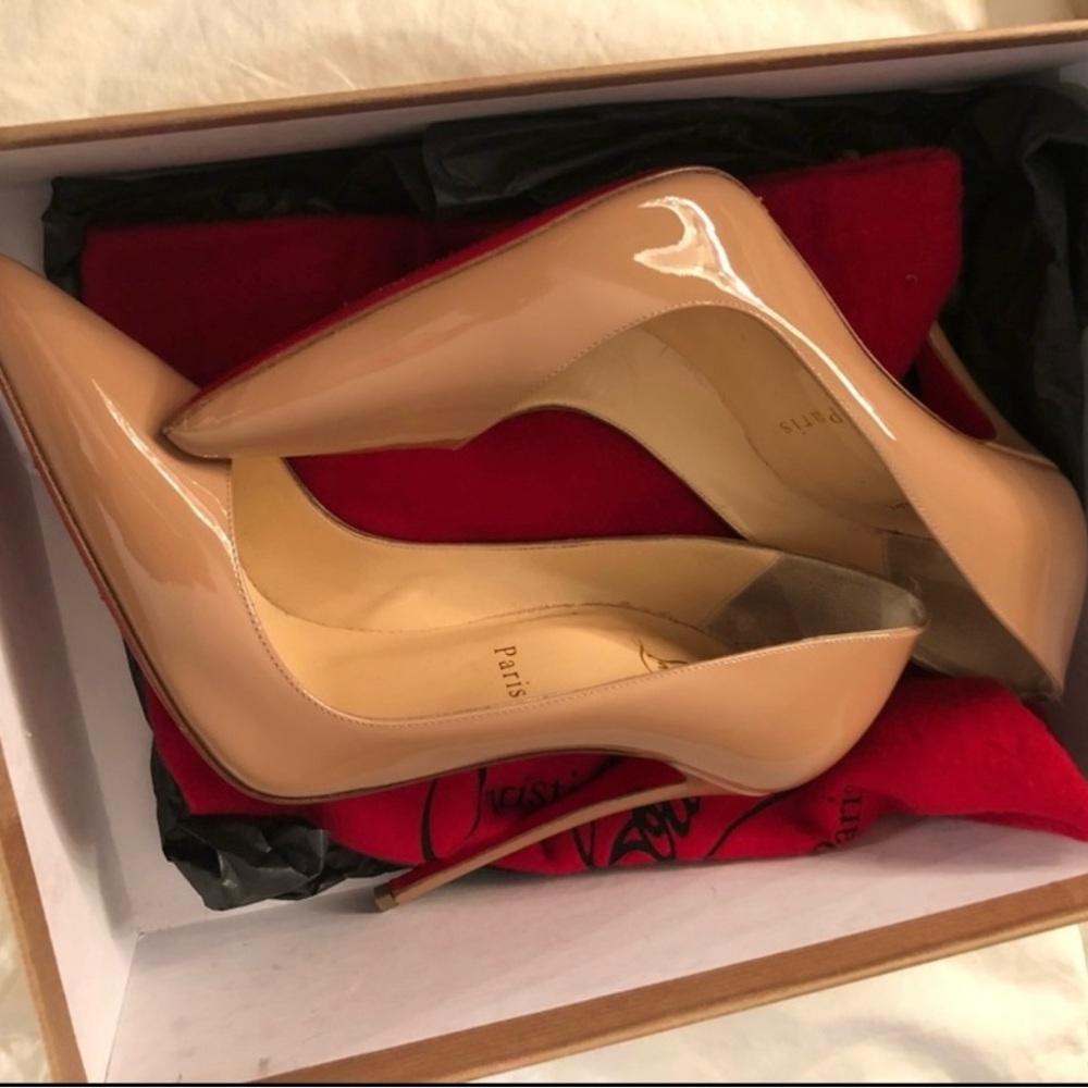 Christian Louboutin Nude So Kate